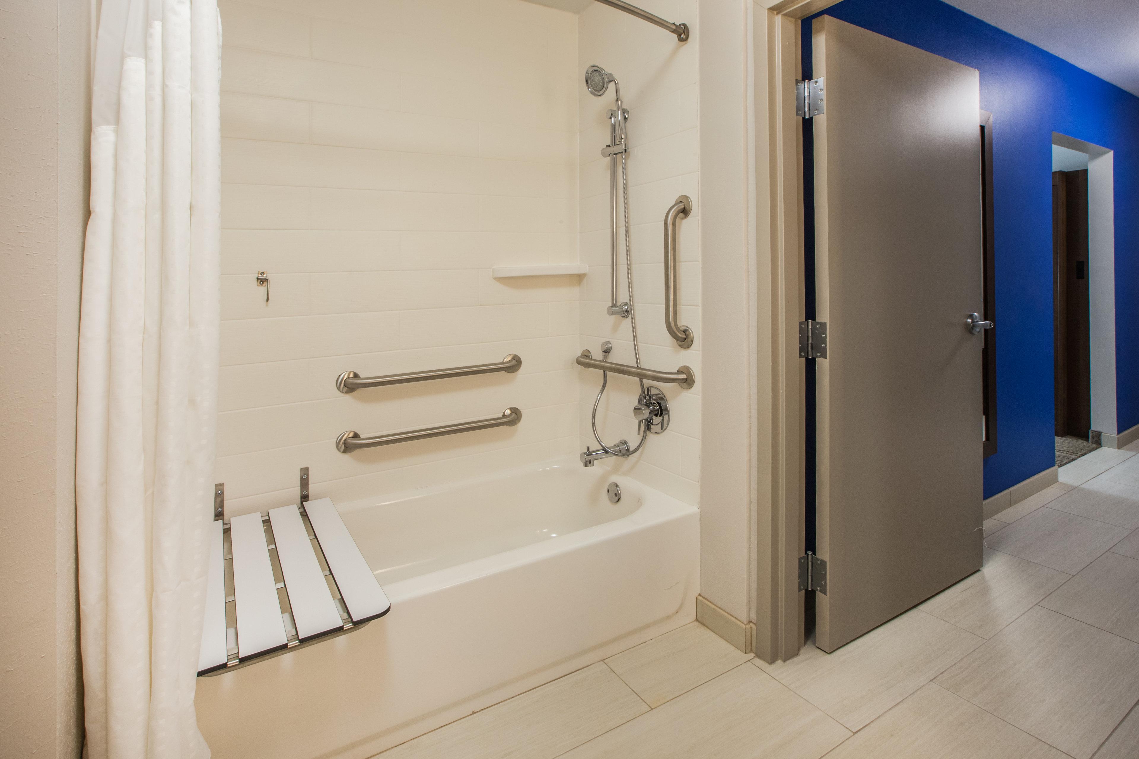 Holiday Inn Express & Suites - Forest Hill - Ft. Worth Se Dış mekan fotoğraf